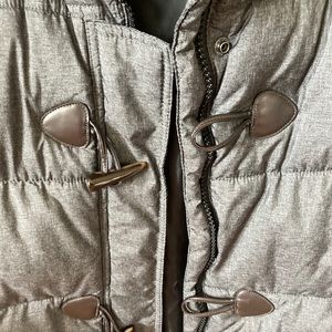 Gap puffy vest